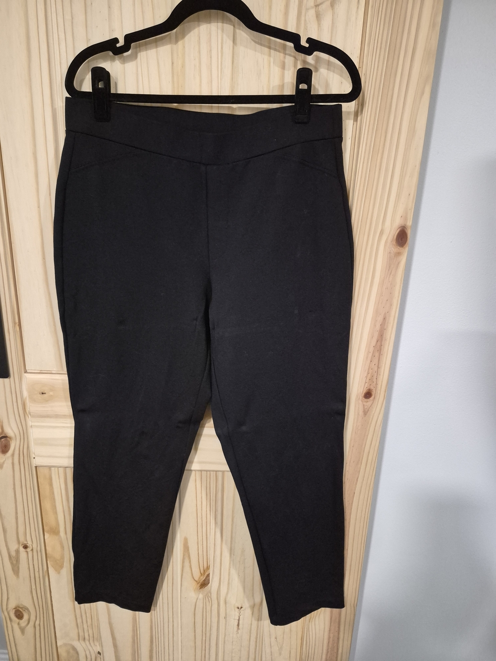 Michael Kors Solid Black Ankle Slim Ponte Pants